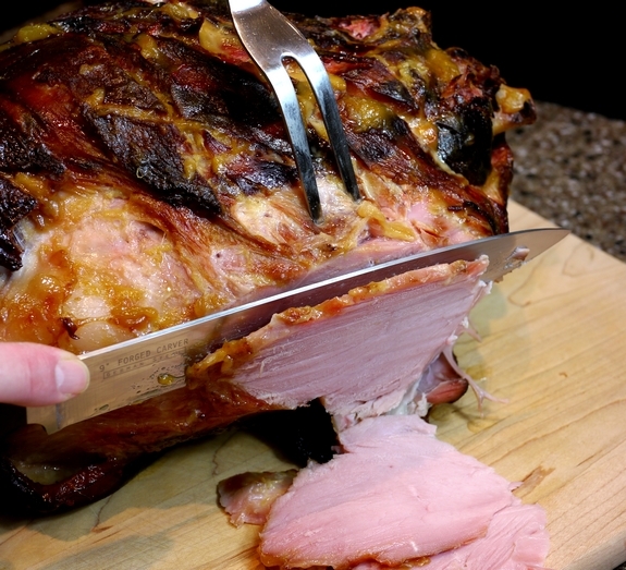 How to Make The Juciest Bone In Whole Ham slice
