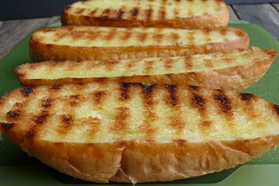 Open Faced Thai Style Chicken Sandwiches Bread