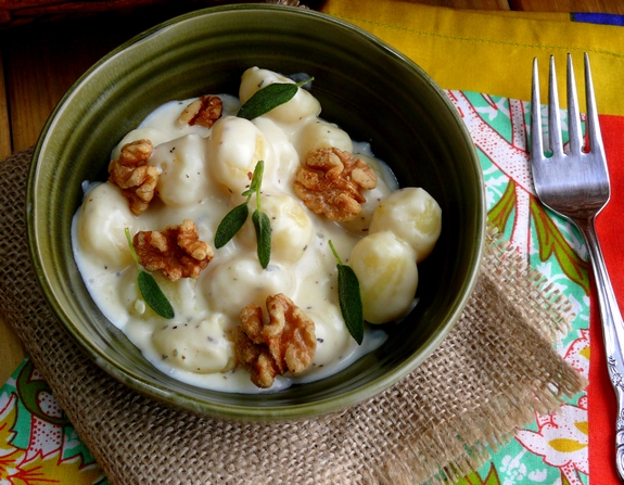 Creamy Gnoochi with Walnut and Sage a super easy dinner to put together