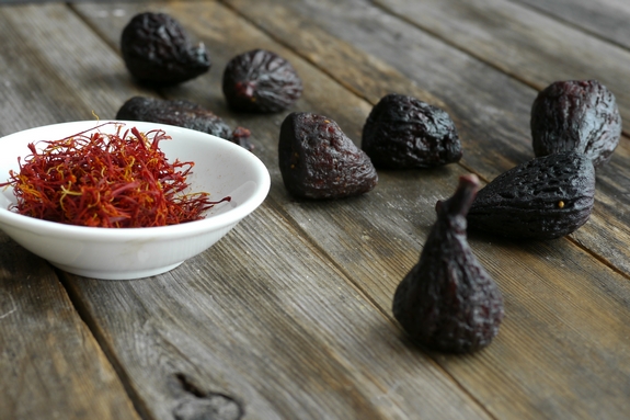 Spanish Style Quinoa figs and saffron