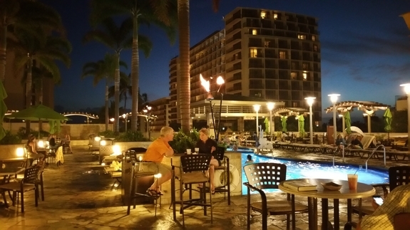 Embassy Suites Waikiki Beach Walk pool area