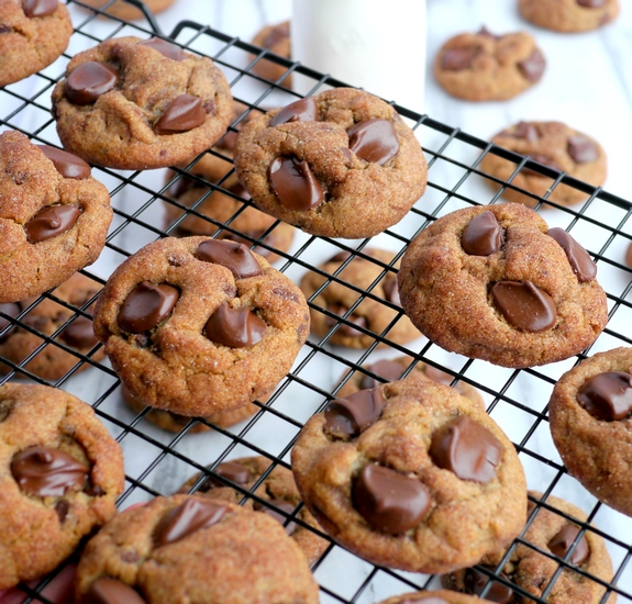 The Quickest Peanut Butter Banana Chocolate Chip Cookies 