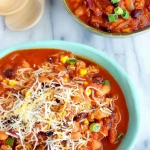 Low Calorie Turkey Chili in two bowls