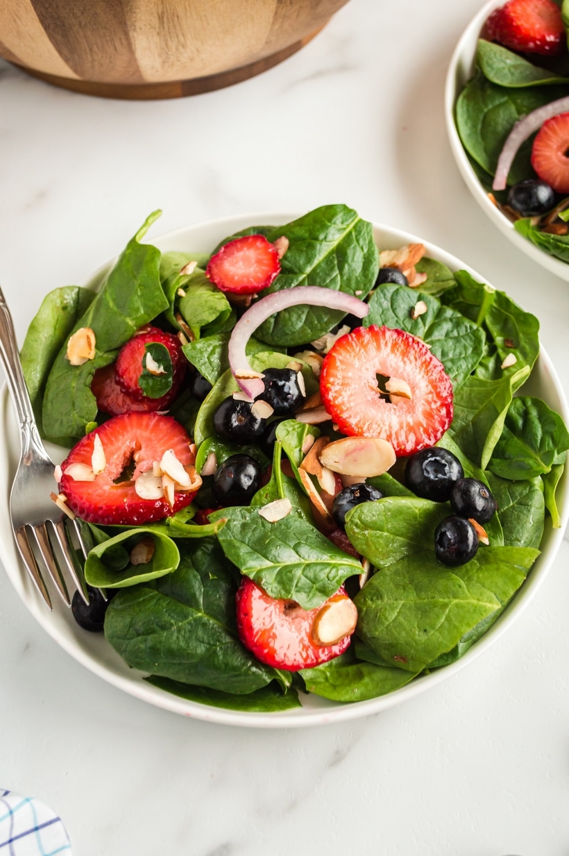 spring salad with strawberries