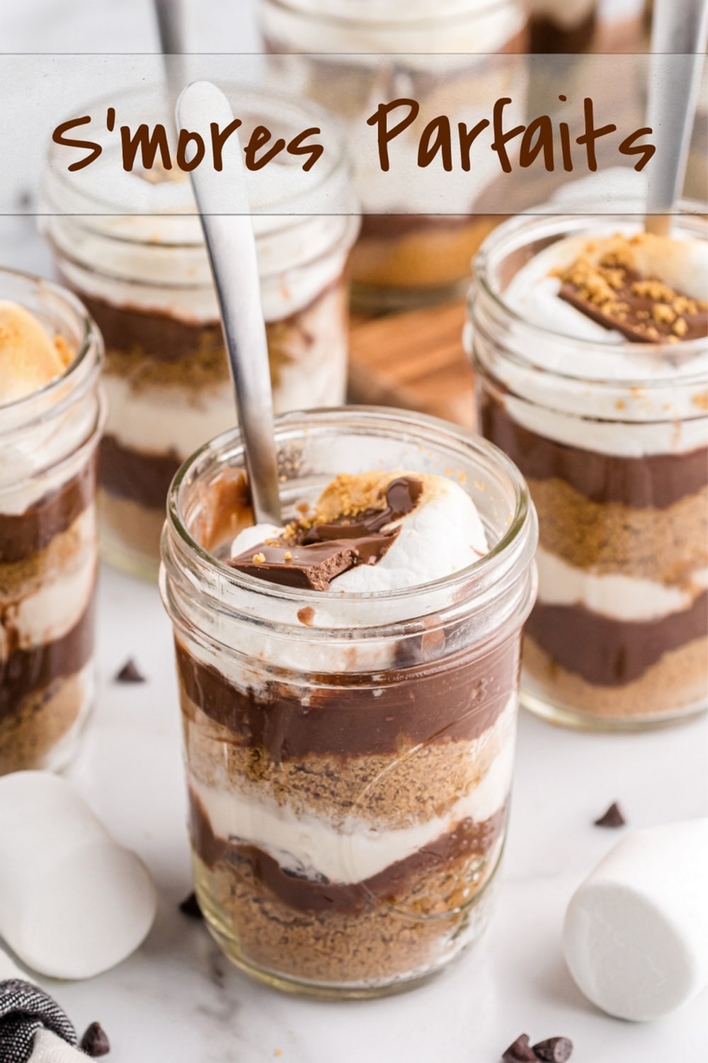 No need to build a campfire to make these layered s'mores parfaits come to life! A close relative to s'mores pudding, but with layers of crunch and a better presentation. via @cmpollak1