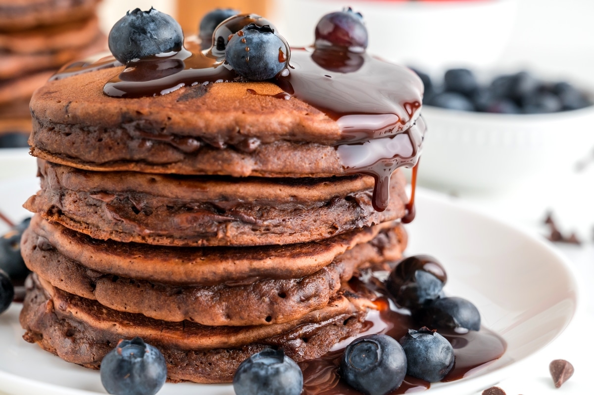 a stack of pancakes 