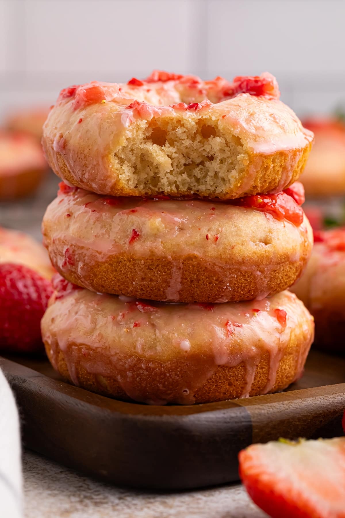 baked strawberry doughnuts