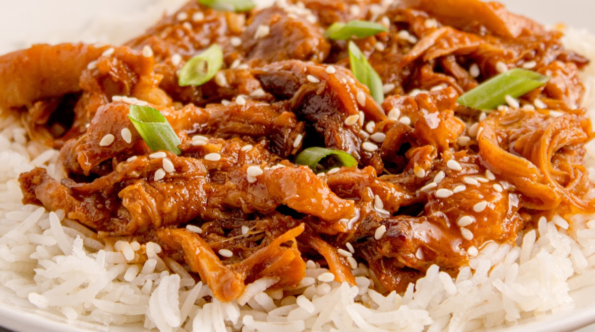 Slow Cooker Korean BBQ Chicken Recipe - Sweet and Spicy