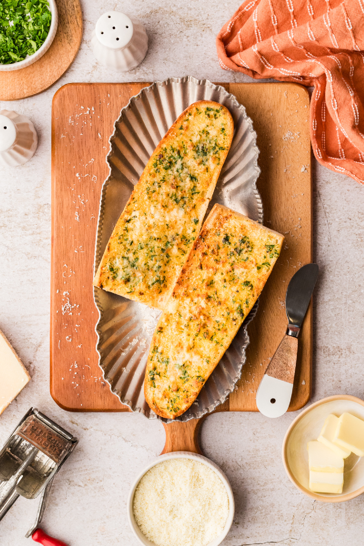 Garlic confit air fryer bread served warm with golden edges, Parmesan, and parsley
