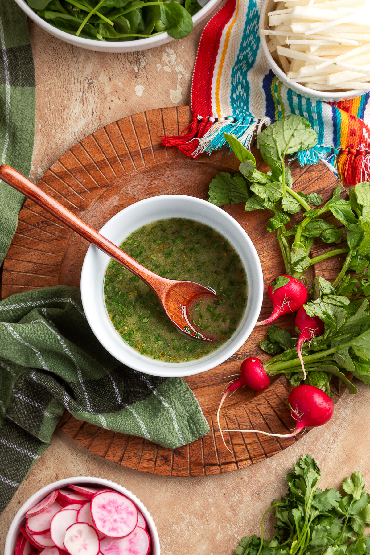 lime-vinaigrette-for-radish-jicama-salad-close-up