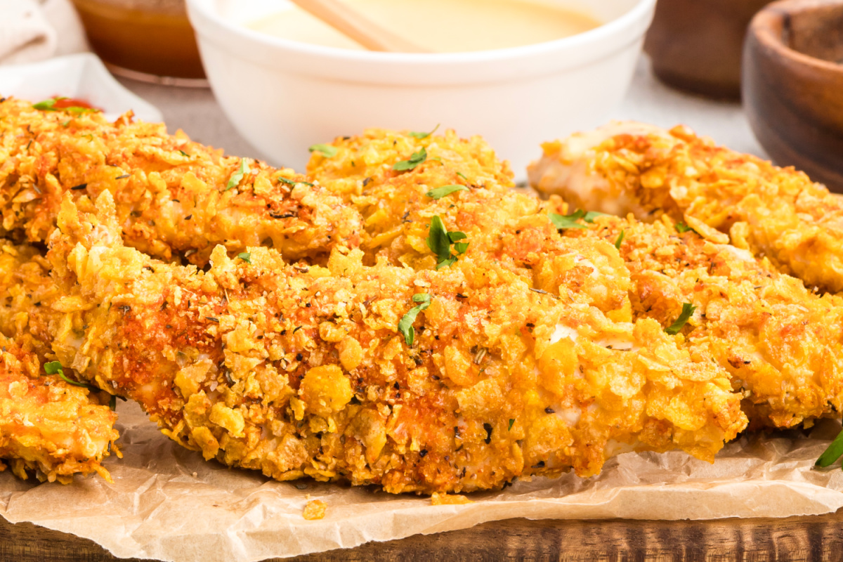 cornflake-crusted-chicken-tenders-crispy-cornflake-coating