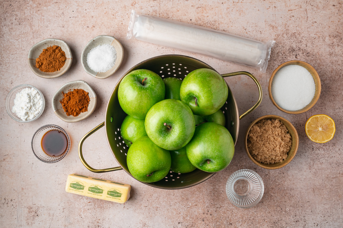Ingredients for Apple Pie Samosas Ingredients for apple pie samosas including Granny Smith apples, phyllo dough, butter, brown sugar, cinnamon, apple pie spice, lemon and vanilla.
