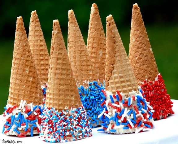 Patriotic Cones | All-American 4th Of July Desserts | easy 4th of july recipes