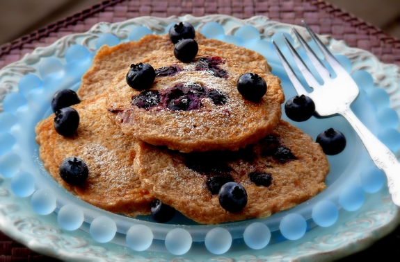 oatmeal-blueberry pancakes